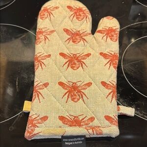 Beige and Orange Bee Oven Mitt